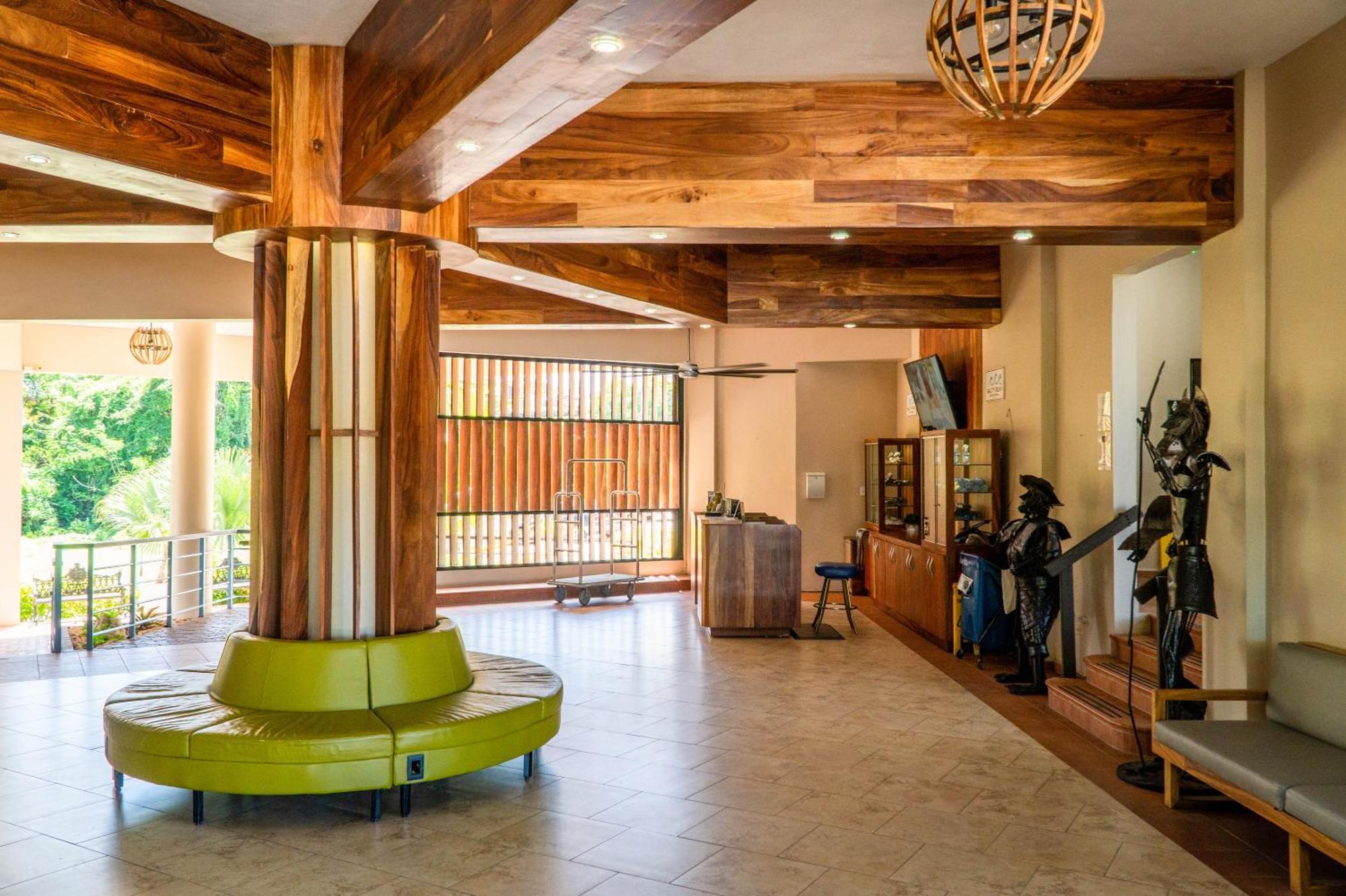 Parador El Faro Aguadilla Eksteriør bilde